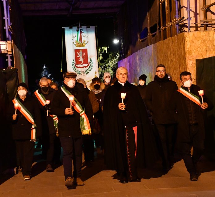 fiaccolata per la pace norcia