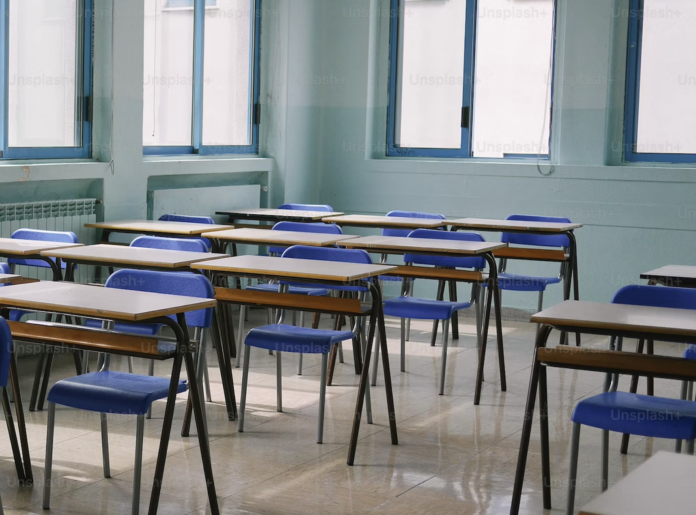 Inizio scuola, 50mila nuovi banchi per settembre: la metà in arrivo per il  Lazio - Orizzonte Scuola Notizie